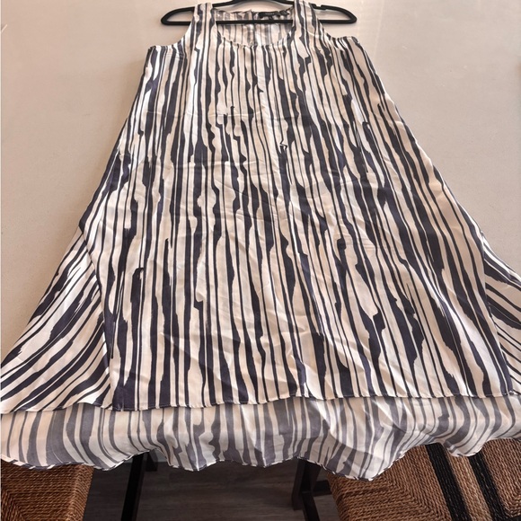 Theory Blue and White Striped Maxi Skirt 100% silk - Picture 1 of 7